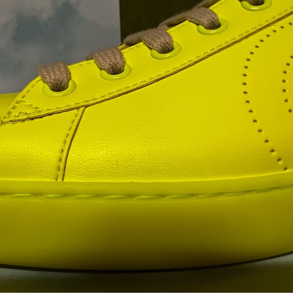 Gucci Perforated Interlocking GG Leather Sneaker Neon Yellow Sz 9G / 10US - Picture 5 of 9